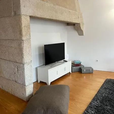 Apartment Get Bindings And Books On Duplex *