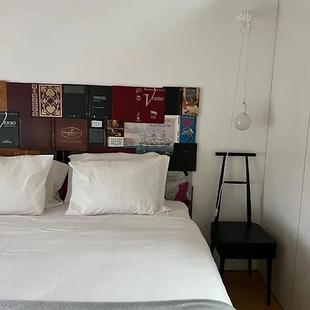 Appartamento Get Bindings And Books On Duplex Oporto