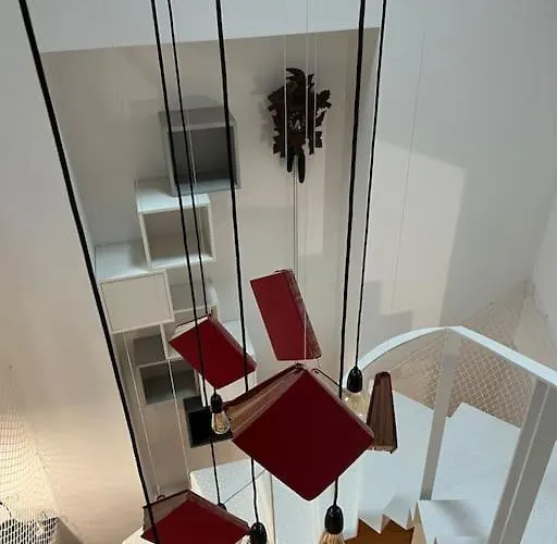 Get Bindings And Books On Duplex Διαμέρισμα