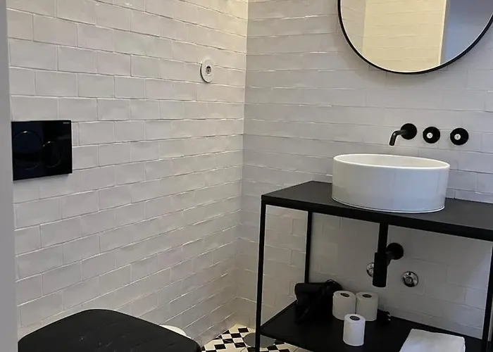 Get Bindings And Books On Duplex Apartment